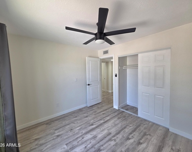 5835 E Acoma Drive - Photo Thumbnail 23
