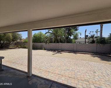 5835 E Acoma Drive - Photo Thumbnail 38
