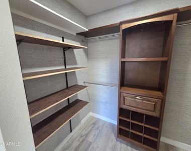 5835 E Acoma Drive - Photo Thumbnail 29