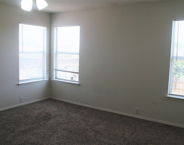 1825 Crested Butte Drive - Photo Thumbnail 17