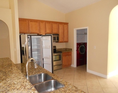 1221 Se Navajo Lane - Photo Thumbnail 12