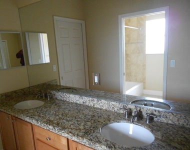 1221 Se Navajo Lane - Photo Thumbnail 16