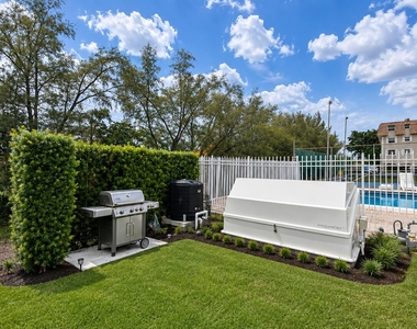 5951 Ne 14th Lane - Photo Thumbnail 2