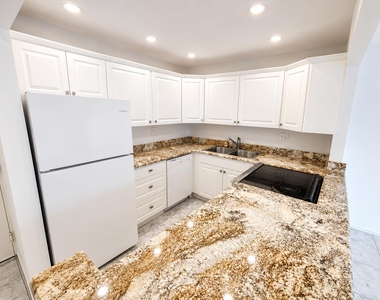 5951 Ne 14th Lane - Photo Thumbnail 10