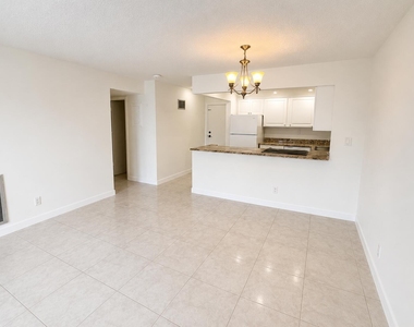 5951 Ne 14th Lane - Photo Thumbnail 8