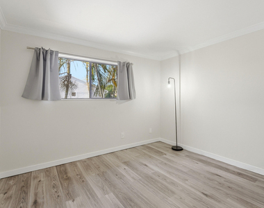 642 Ne 195th Street - Photo Thumbnail 22