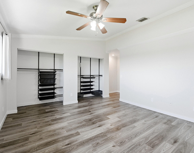 642 Ne 195th Street - Photo Thumbnail 14