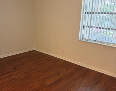 632 Nw 13th Street - Photo Thumbnail 11