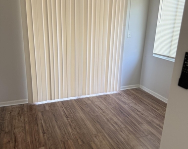 1240 Sw 73rd Avenue - Photo Thumbnail 16