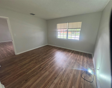 1240 Sw 73rd Avenue - Photo Thumbnail 10