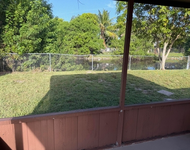 1240 Sw 73rd Avenue - Photo Thumbnail 24