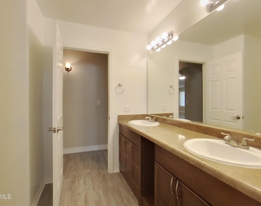 12626 N 20th Street - Photo Thumbnail 13