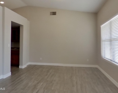 12626 N 20th Street - Photo Thumbnail 14
