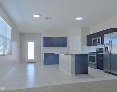 29300 W Clarendon Avenue - Photo Thumbnail 2