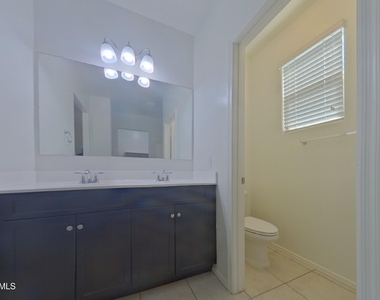 29300 W Clarendon Avenue - Photo Thumbnail 6
