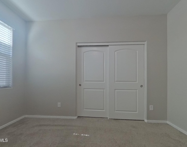 29300 W Clarendon Avenue - Photo Thumbnail 11