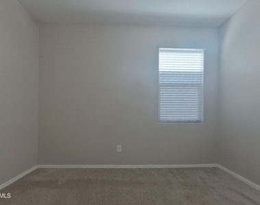 29300 W Clarendon Avenue - Photo Thumbnail 10