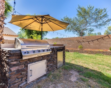 12814 W La Reata Avenue - Photo Thumbnail 22