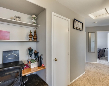 12814 W La Reata Avenue - Photo Thumbnail 19