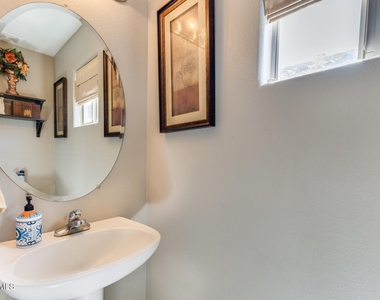 12814 W La Reata Avenue - Photo Thumbnail 14