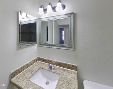 12917 W Windsor Avenue - Photo Thumbnail 10