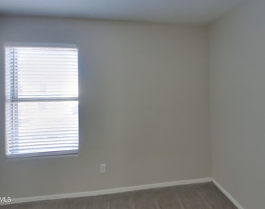 12917 W Windsor Avenue - Photo Thumbnail 7