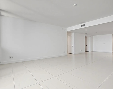 153 N Seabreeze Boulevard - Photo Thumbnail 15