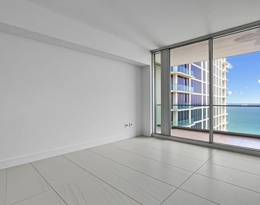 153 N Seabreeze Boulevard - Photo Thumbnail 19