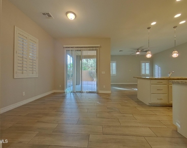 2467 N 149th Lane - Photo Thumbnail 6