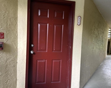 12980 Vista Isles Drive - Photo Thumbnail 4