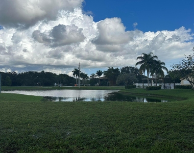 12980 Vista Isles Drive - Photo Thumbnail 3