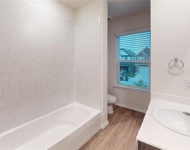 7014 Vining Drive - Photo Thumbnail 18