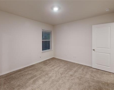 7014 Vining Drive - Photo Thumbnail 11