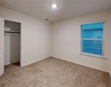 7014 Vining Drive - Photo Thumbnail 13