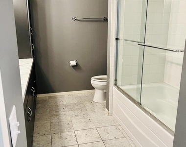 7157 E Rancho Vista Drive - Photo Thumbnail 9