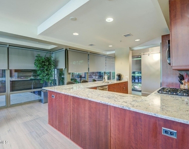 7157 E Rancho Vista Drive - Photo Thumbnail 3