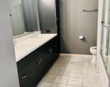 7157 E Rancho Vista Drive - Photo Thumbnail 10