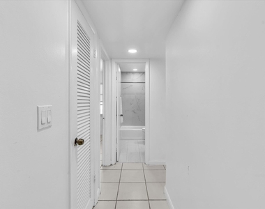 620 Nw 13th Street - Photo Thumbnail 14