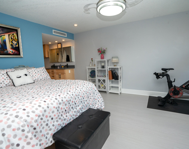 9500 S Ocean Drive - Photo Thumbnail 16