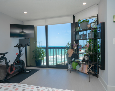9500 S Ocean Drive - Photo Thumbnail 15