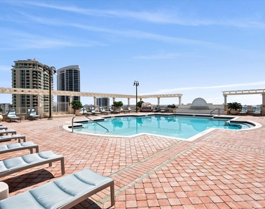 511 Se 5th Avenue - Photo Thumbnail 19