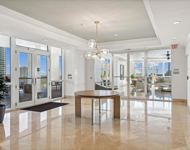511 Se 5th Avenue - Photo Thumbnail 21