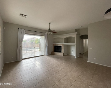 2227 W Jasper Butte Drive - Photo Thumbnail 6