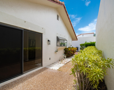 21440 Campo Allegro Drive - Photo Thumbnail 39