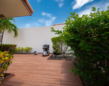 21440 Campo Allegro Drive - Photo Thumbnail 36