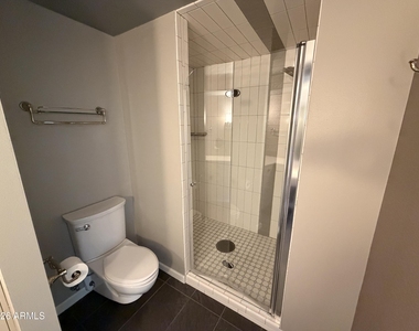13139 W Seville Drive - Photo Thumbnail 14