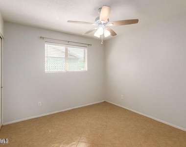 1518 W 5th Place - Photo Thumbnail 10