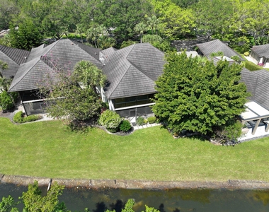 2810 Polo Island Drive - Photo Thumbnail 14