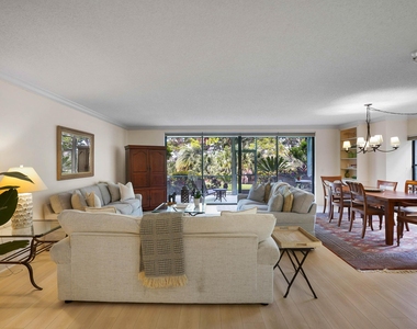 2810 Polo Island Drive - Photo Thumbnail 2