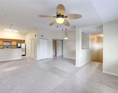 231 Sw Palm Drive - Photo Thumbnail 3